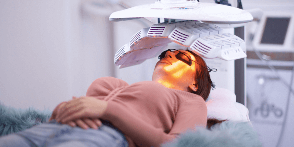 Facial treatment (LED Light Therapy) at ACM Clinic 02